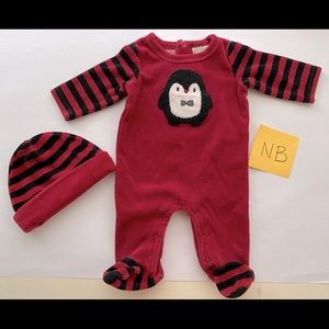 Nordstrom Newborn Baby Footed Fleece Holiday Outfit with Matching Hat Up to 8lbs
